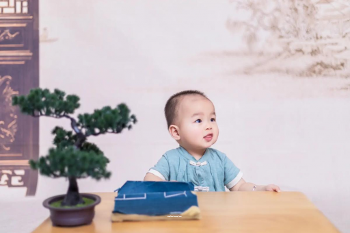 黔东二岁宝宝发型